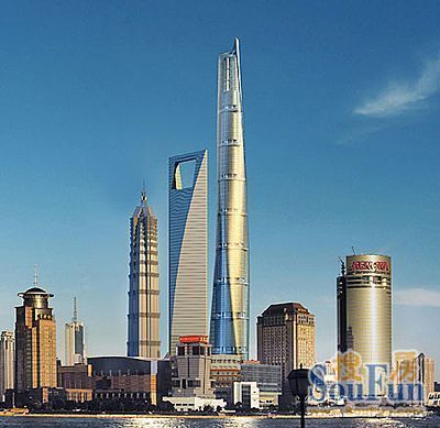 中国在建第一高楼“上海中心”主楼“跃出”地面